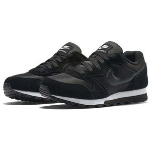 Nike MD Runner 2 Sneakers (Black/White)